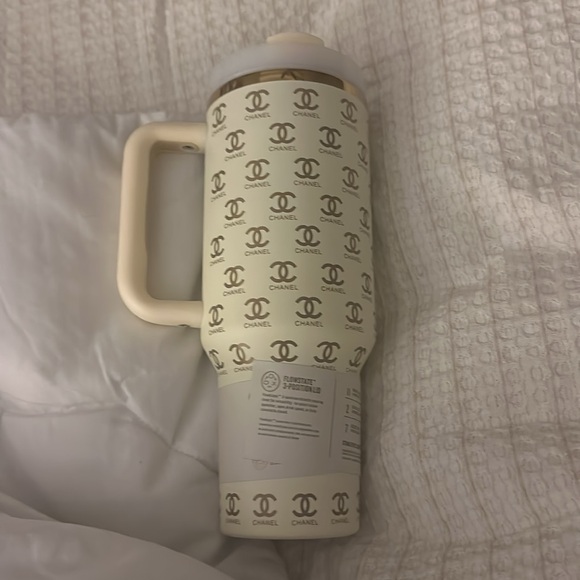 Cream Tumbler - Picture 2 of 2